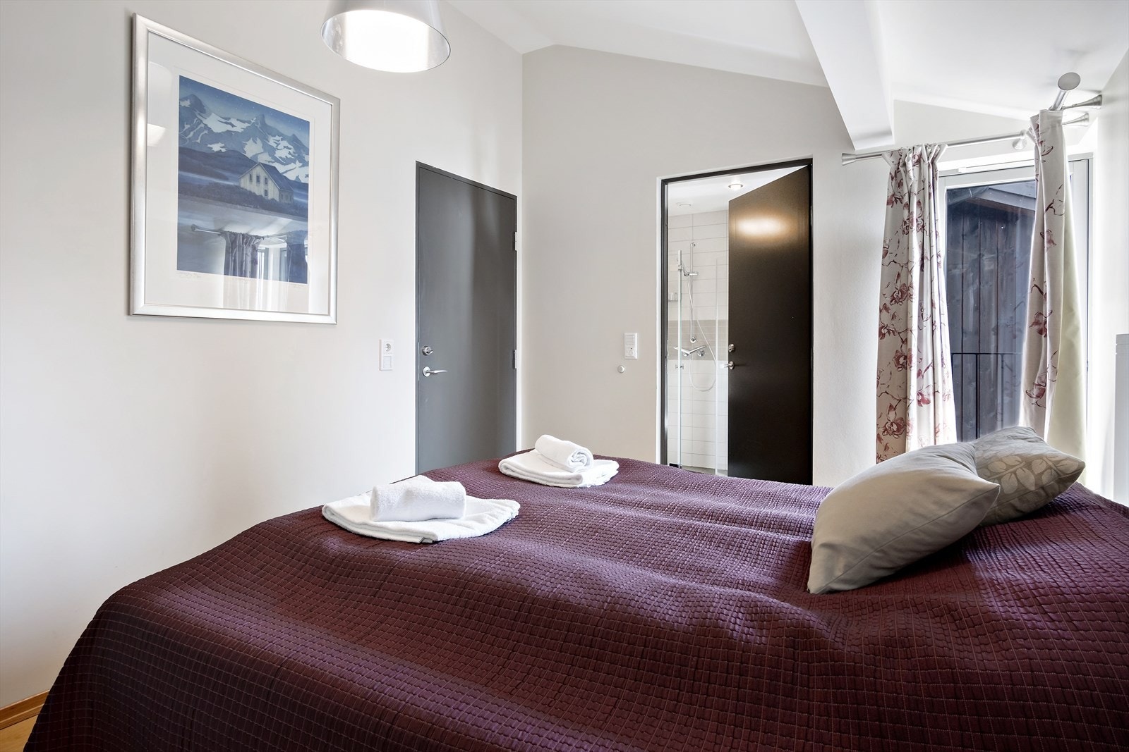 Soverom IV, 2 etg Galleribilde