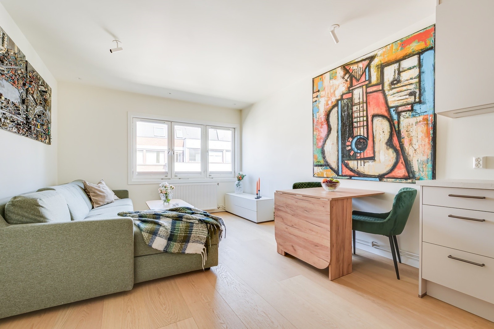 Det er også plass til å innrede med spisebord Galleribilde