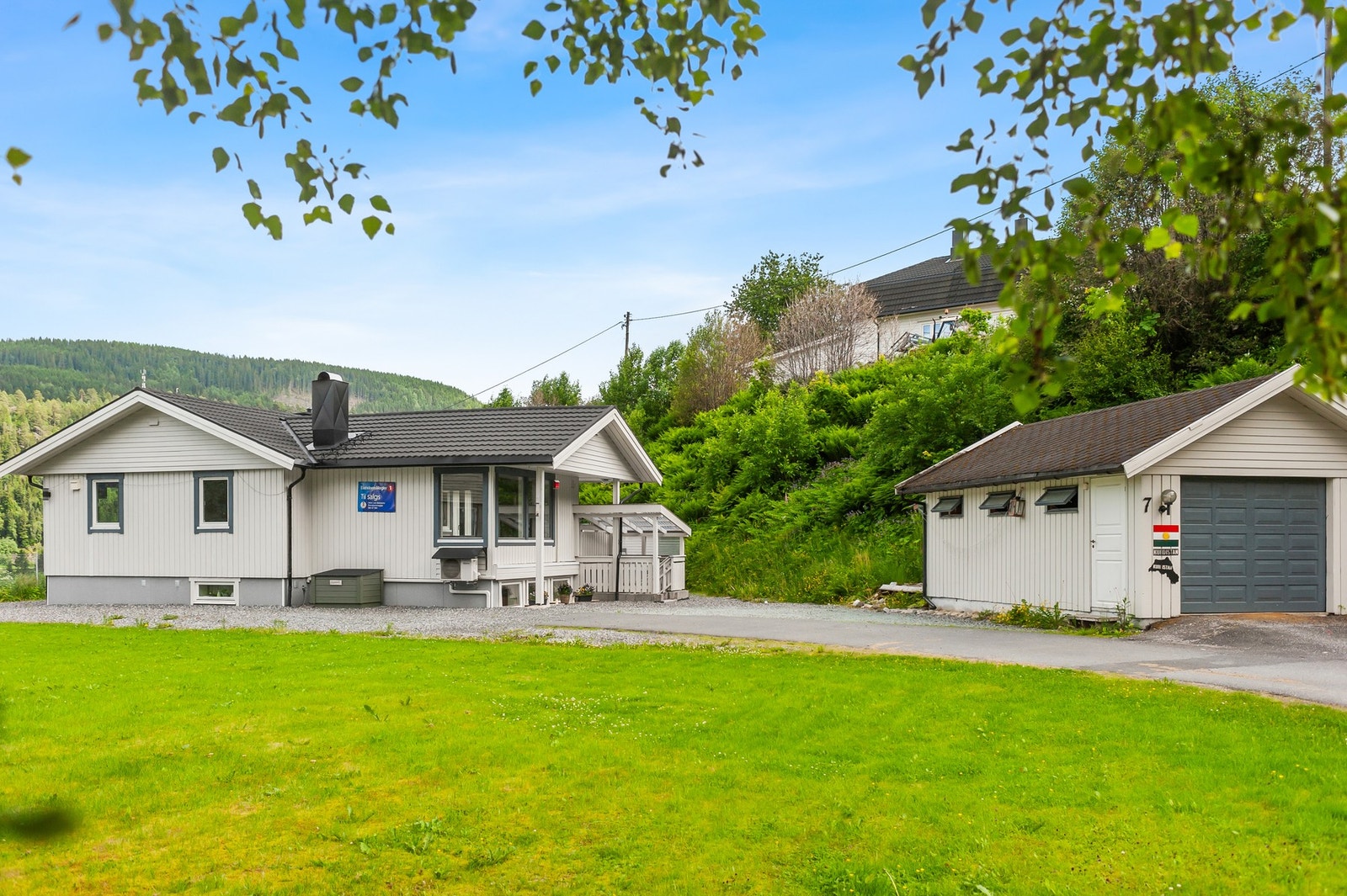 Velkommen til Ner-Spjeldet 7, presentert av Albin Bakkemo v/ Eiendomsmegler 1! (Foto: Interiørfoto, Bente Eidsmo) Galleribilde