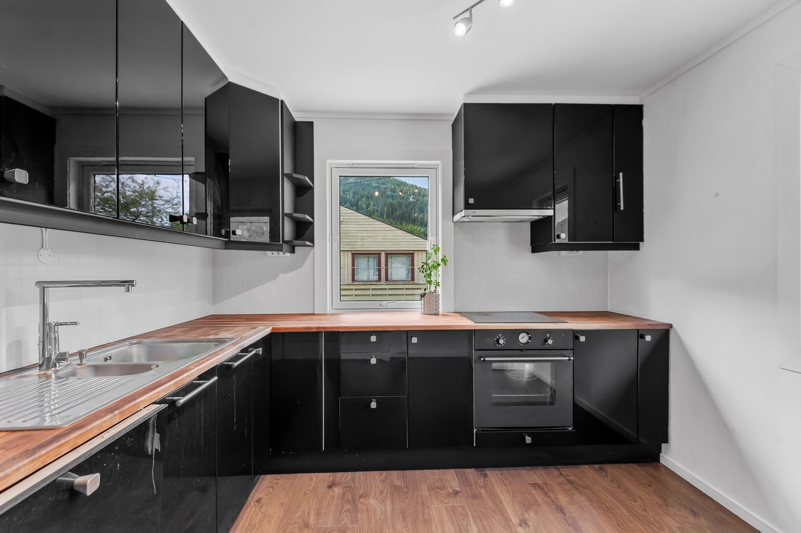 Kjøkken på 10m². Galleribilde