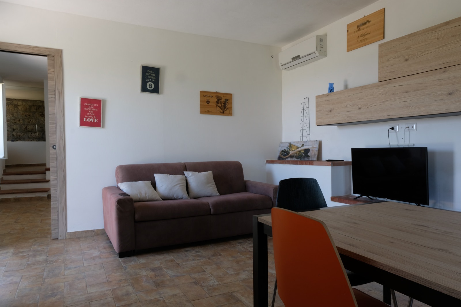 Gjesteboligen - Stue med kjøkken Galleribilde