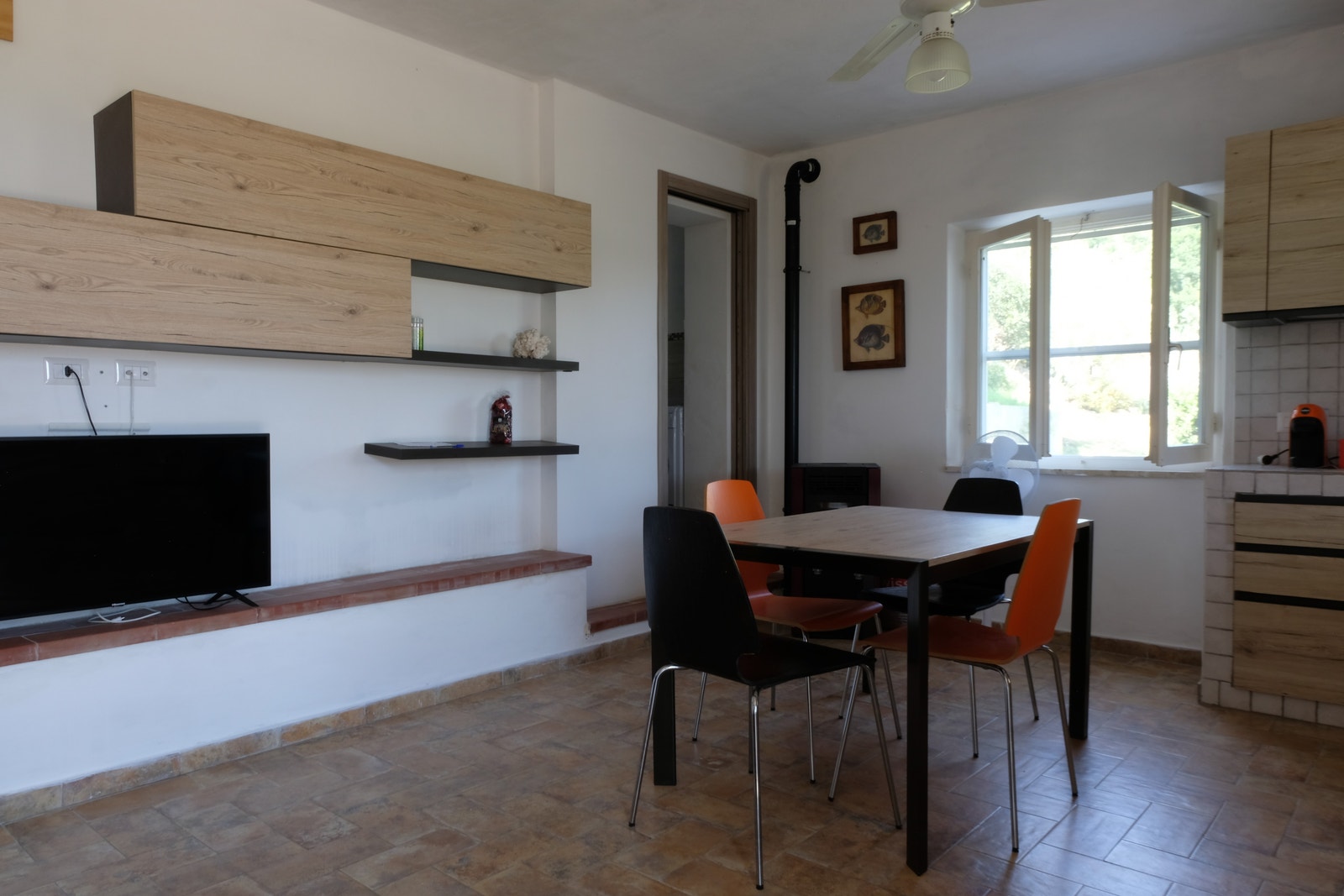 Gjesteboligen - Stue med kjøkken Galleribilde