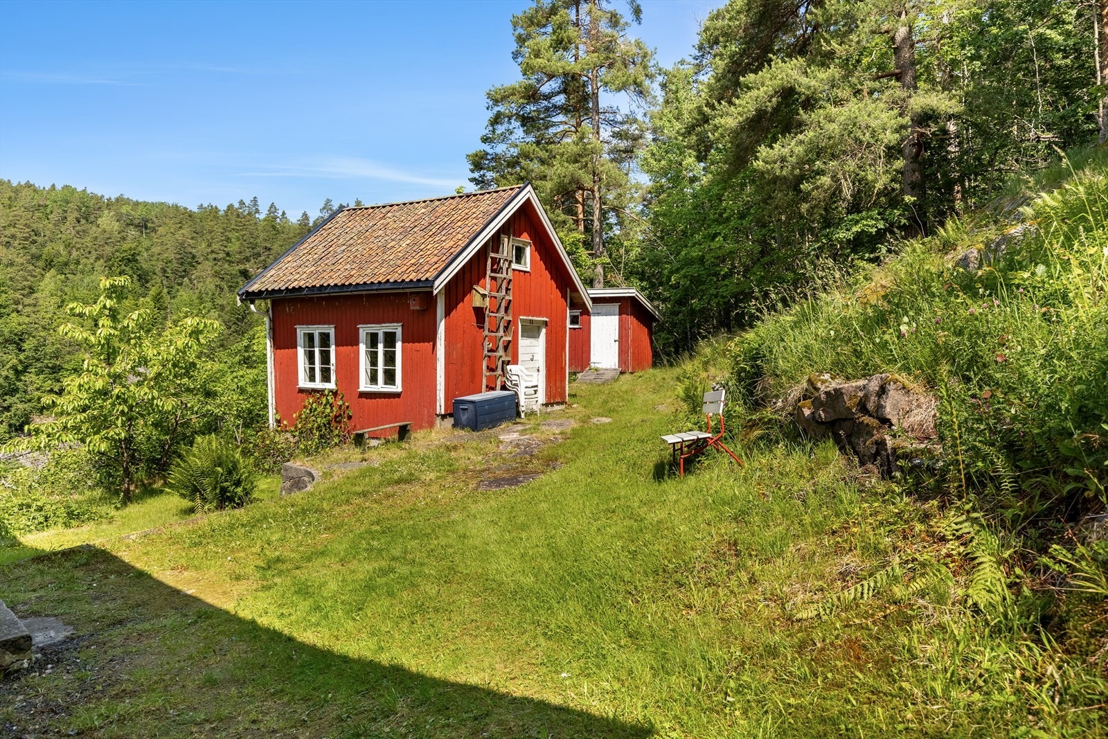 Uthus / bod Galleribilde