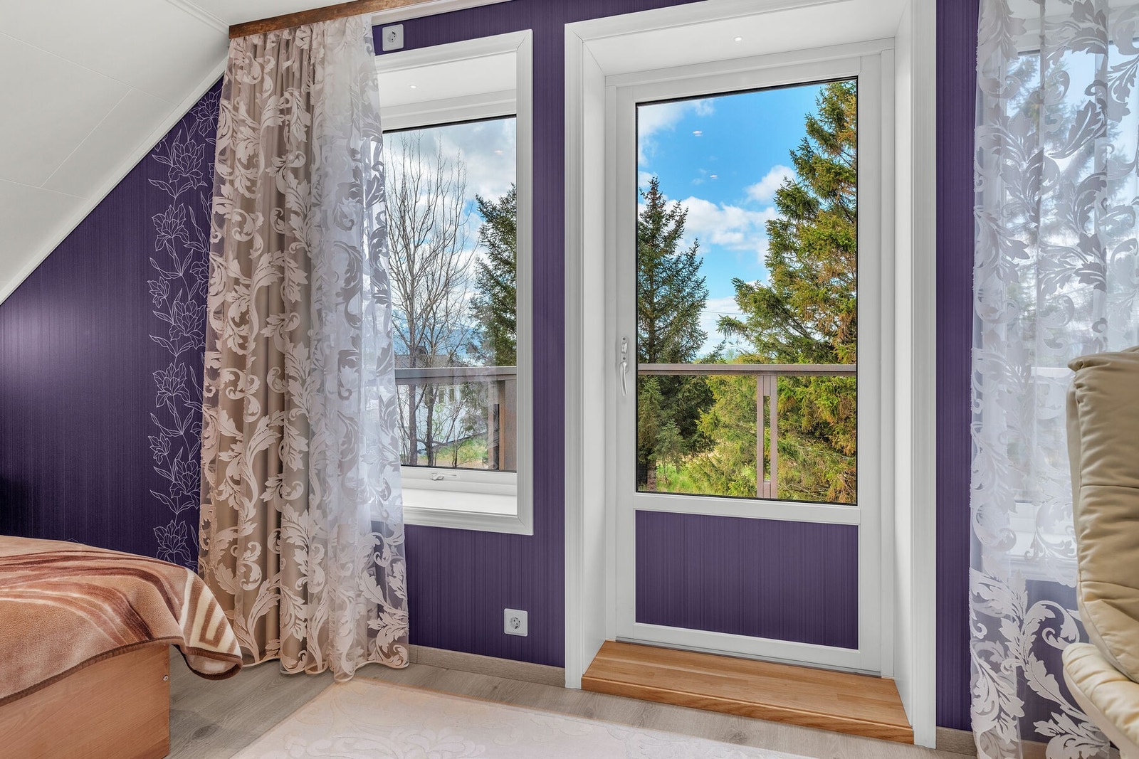 Fra hovedsoverommet er det utgang til balkong. Galleribilde