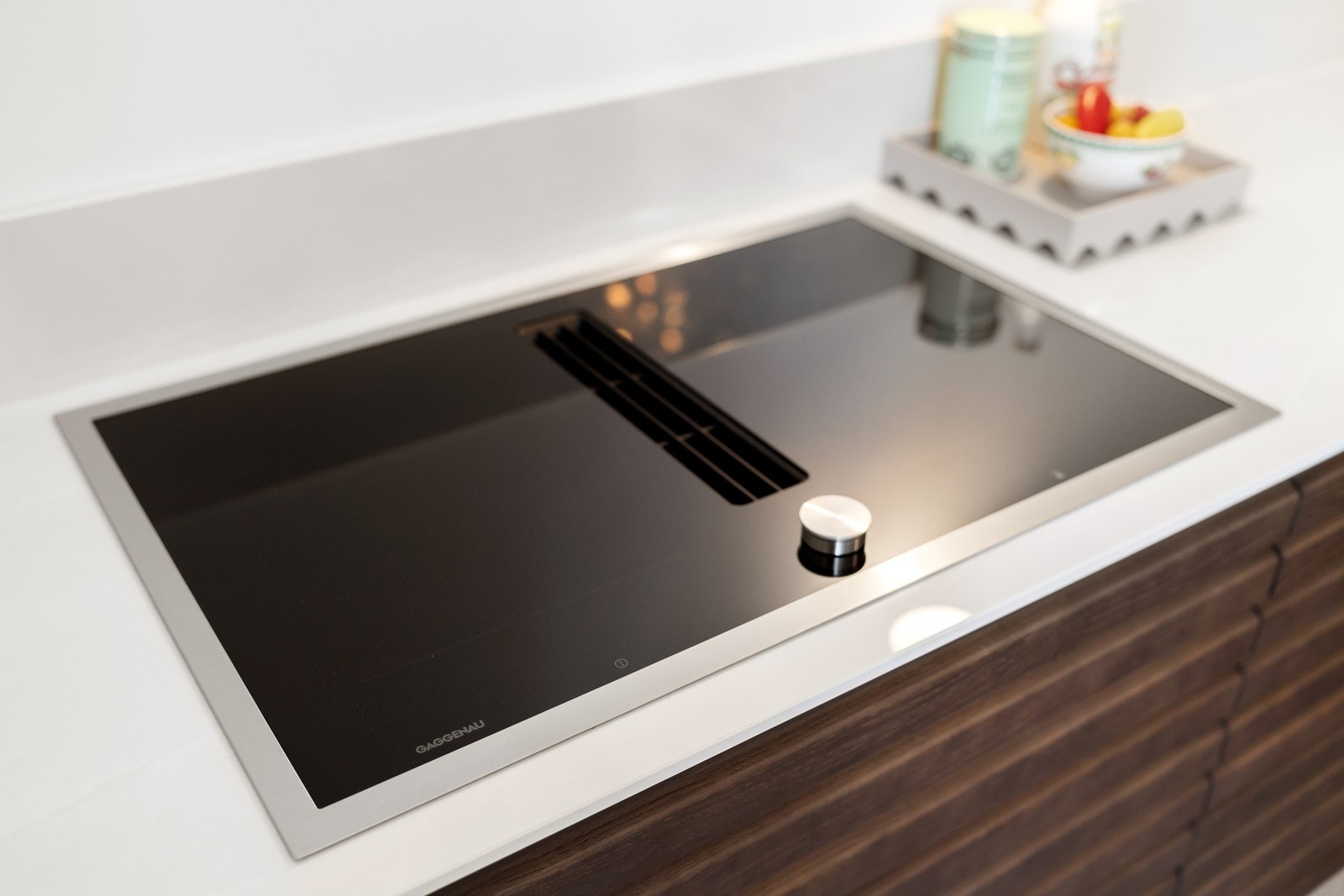 Induksjonstopp med integrert avtrekk fra kvalitetsmerket Gaggenau. Galleribilde