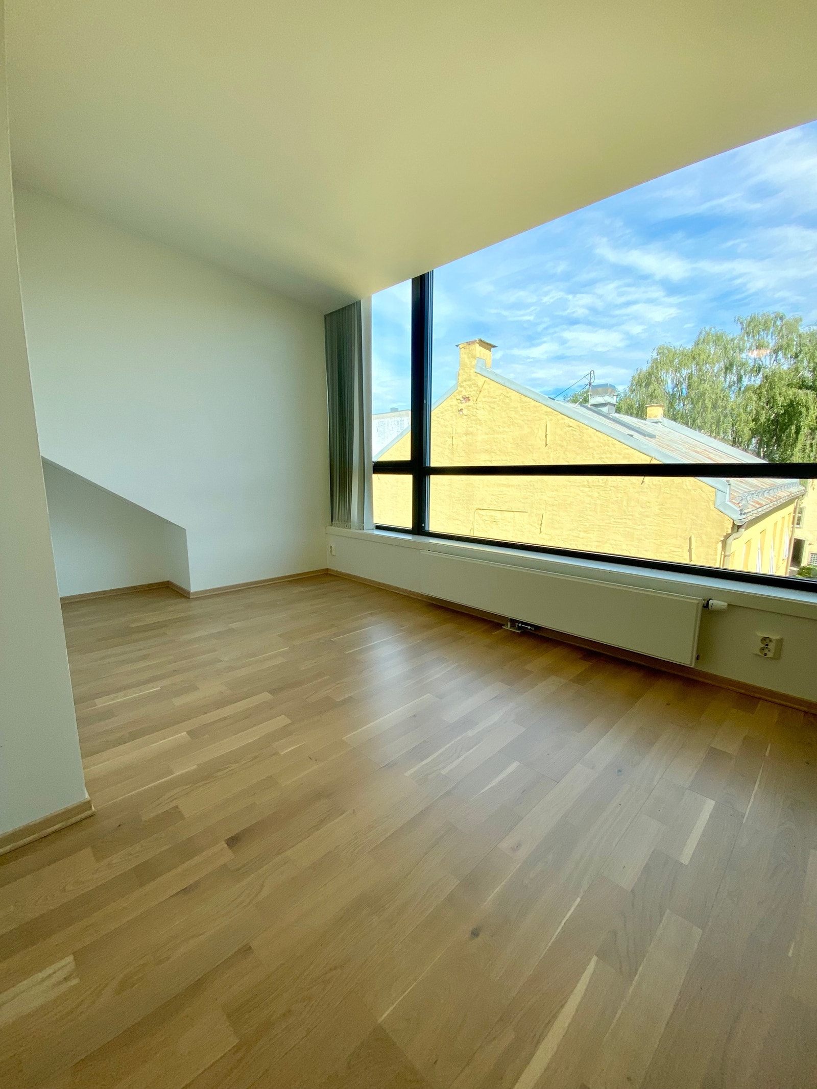 Stue/soverom Galleribilde