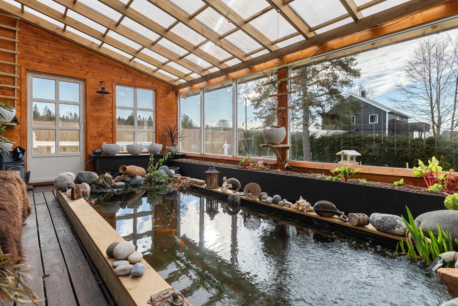 Vinterhagen gjør det mulig å sitte "ute" i større deler av året. Galleribilde