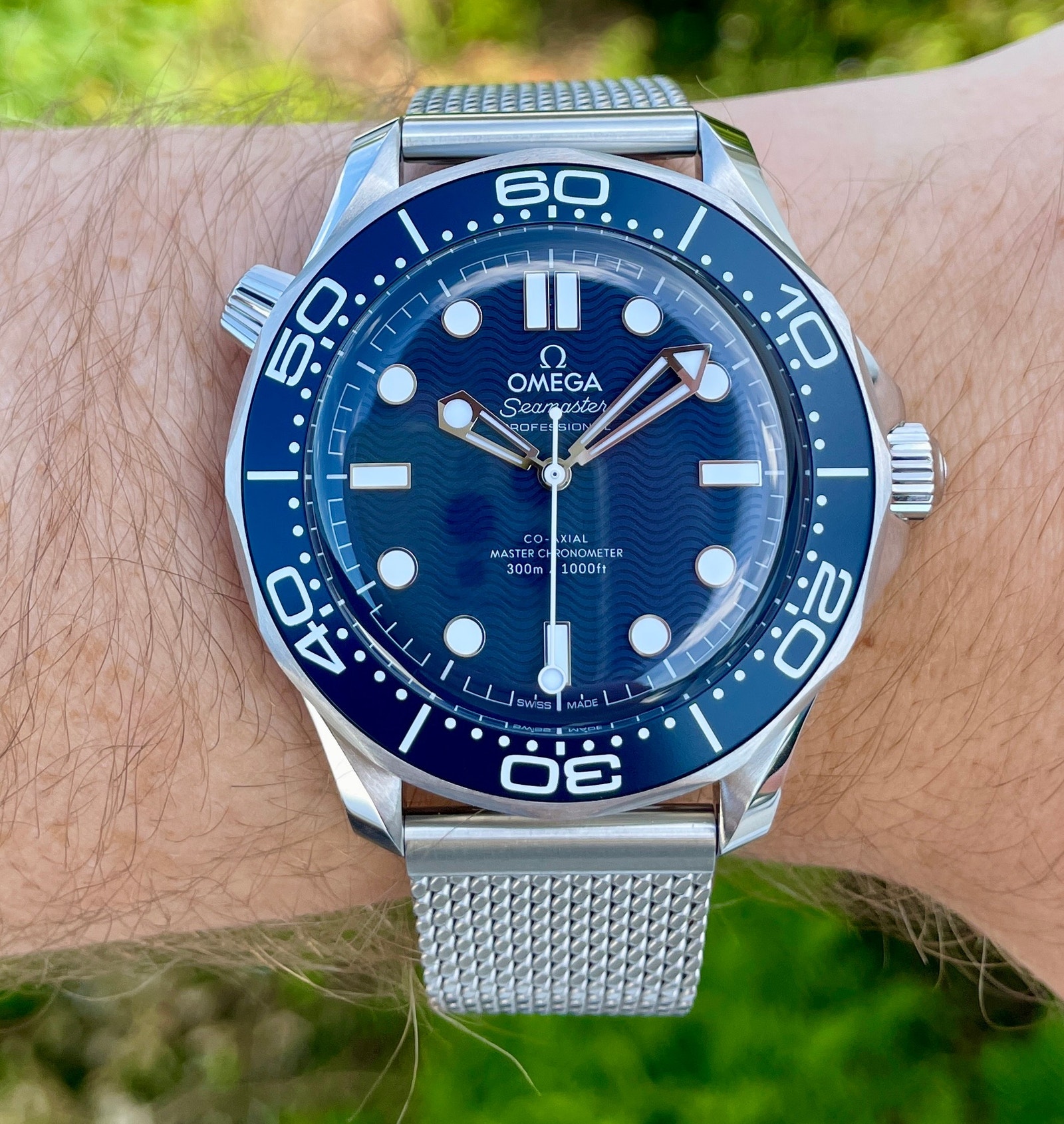 Omega Strøken Seamaster 300M 007 60th Anniversary, 2024 Komplett