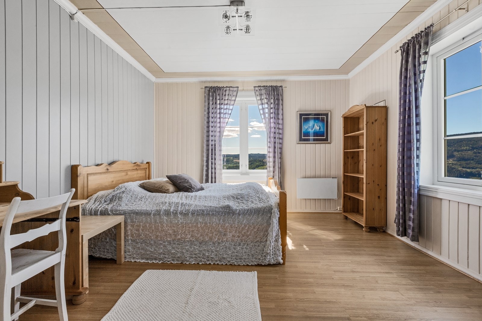 Det er 4 soverom i 2 etasje Galleribilde