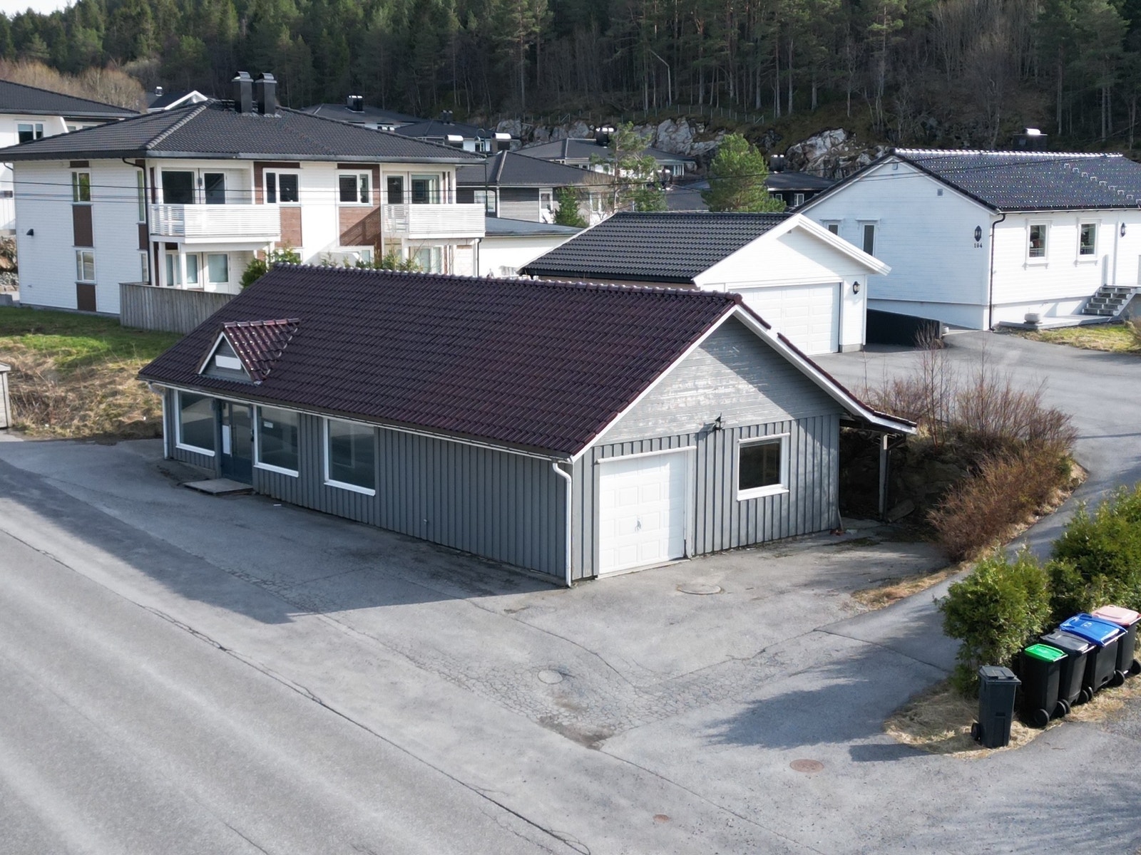 Port mot vest Galleribilde