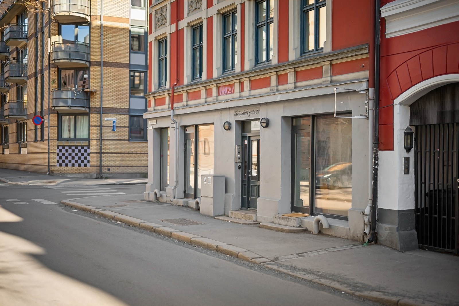 Hjørnelokale med flere vinduer eksponert Galleribilde