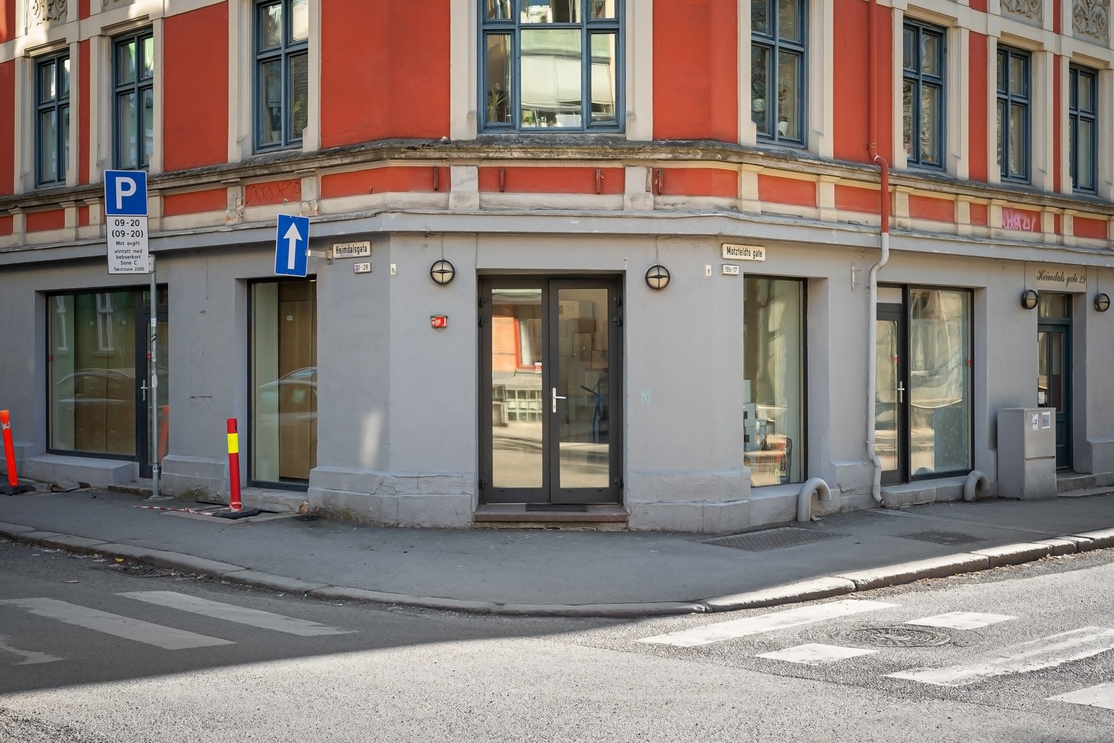 Adkomst direkte fra gaten Galleribilde