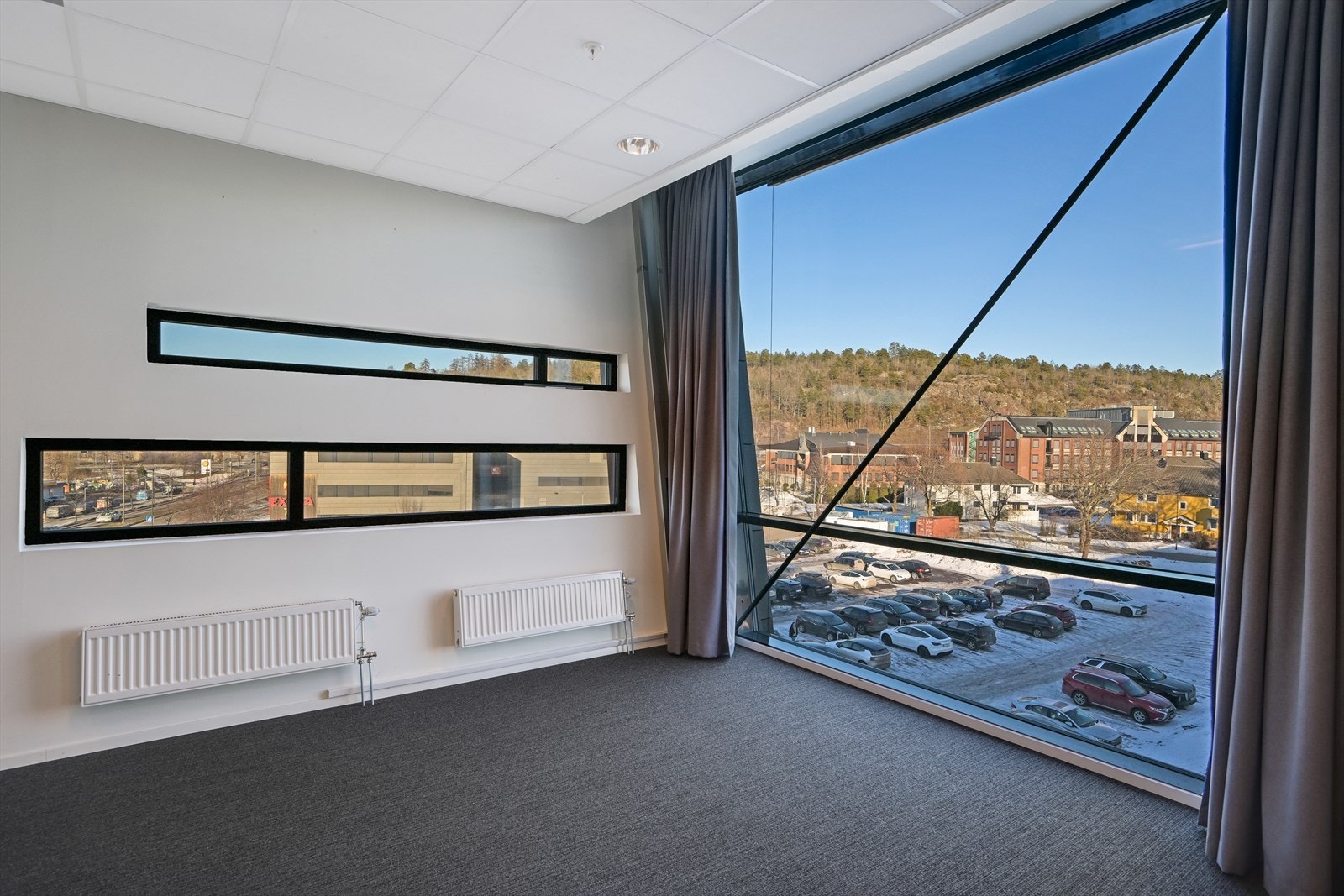 Lokale 5: møterom - kontorlandskap Galleribilde