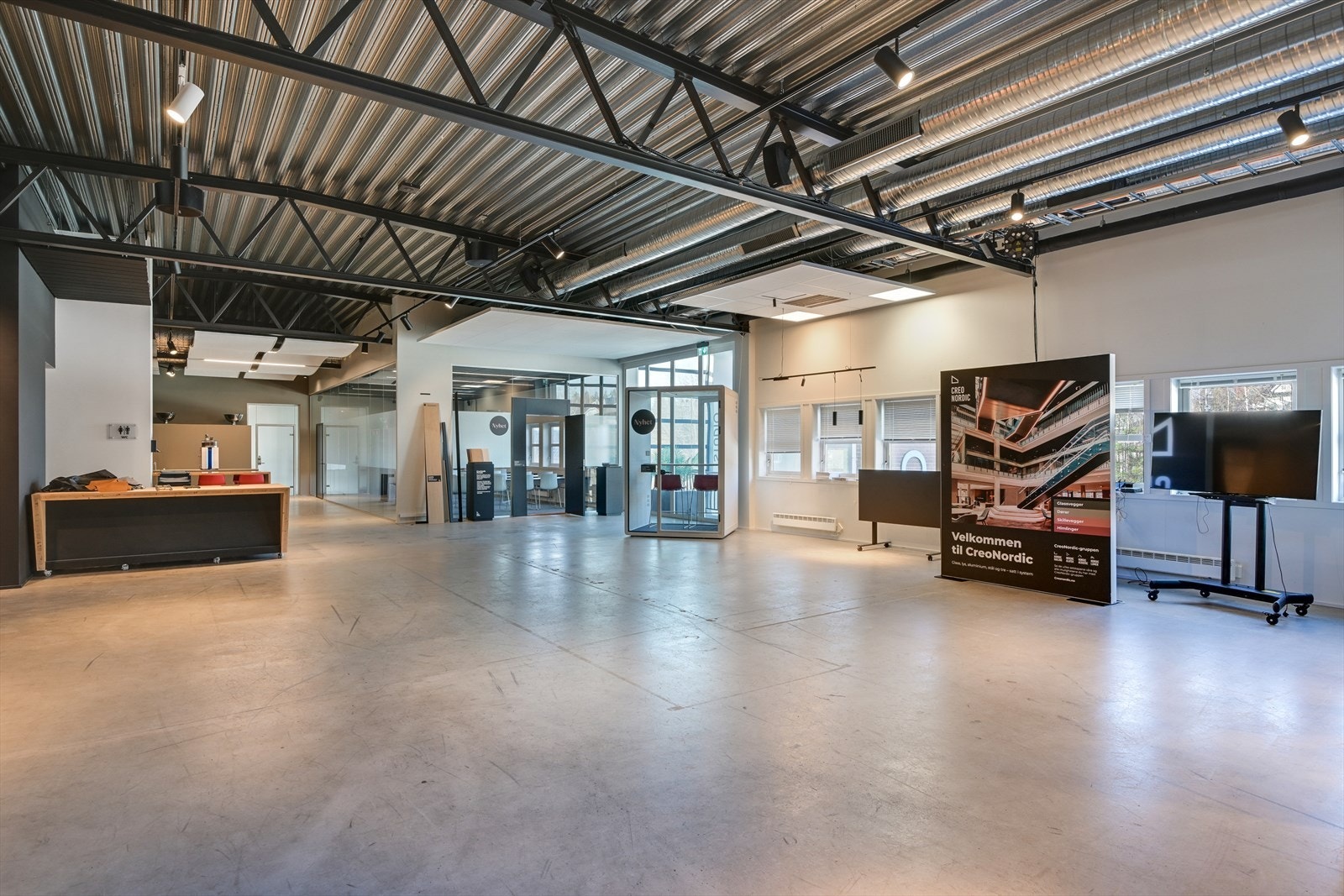 Showrom - åpent areal Galleribilde