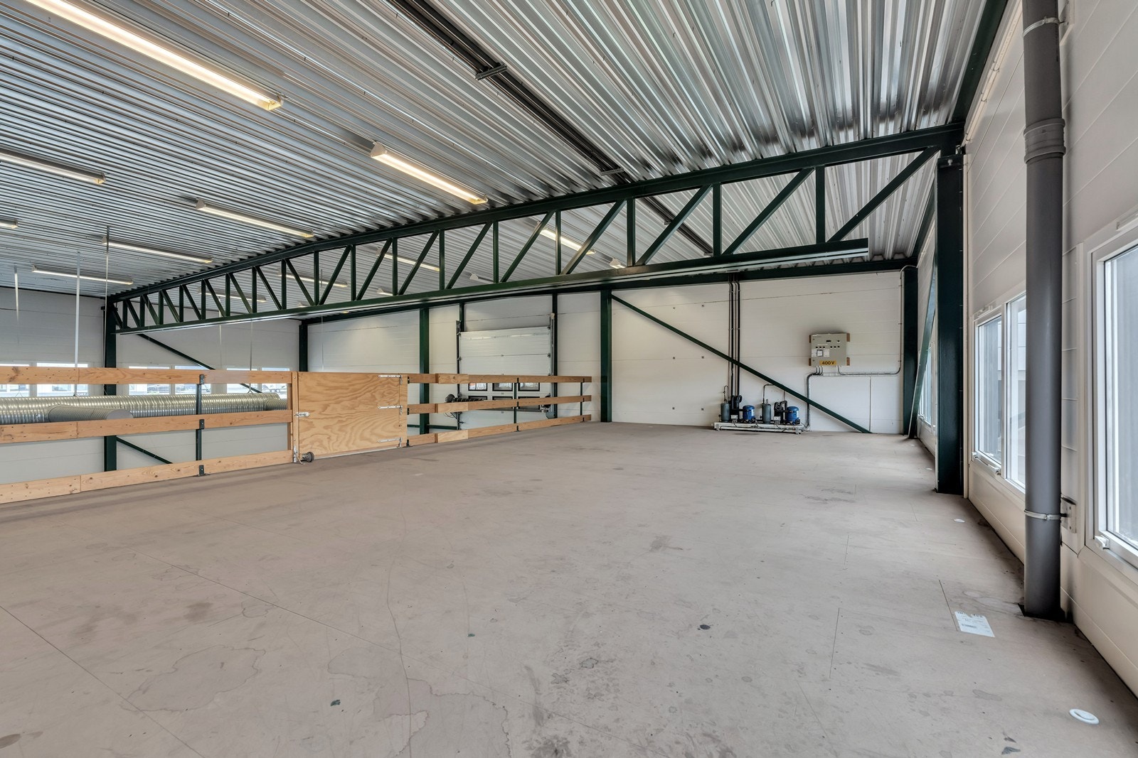 Mesanin Galleribilde