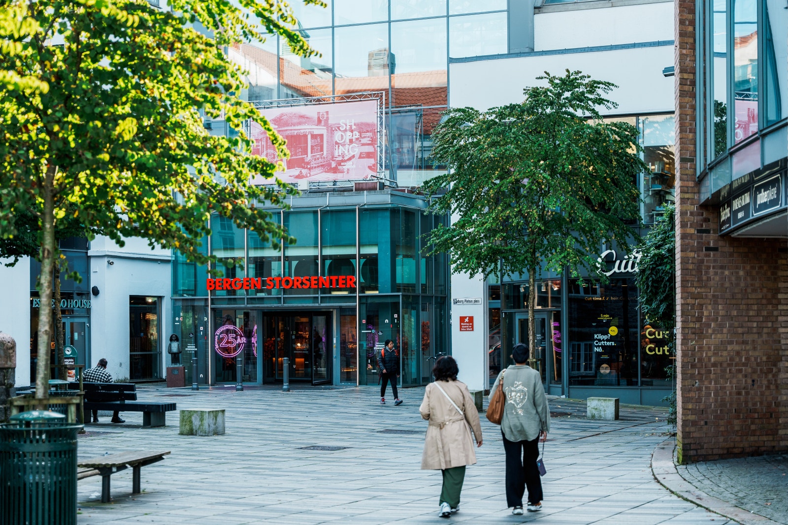 Inngangsparti senter Galleribilde