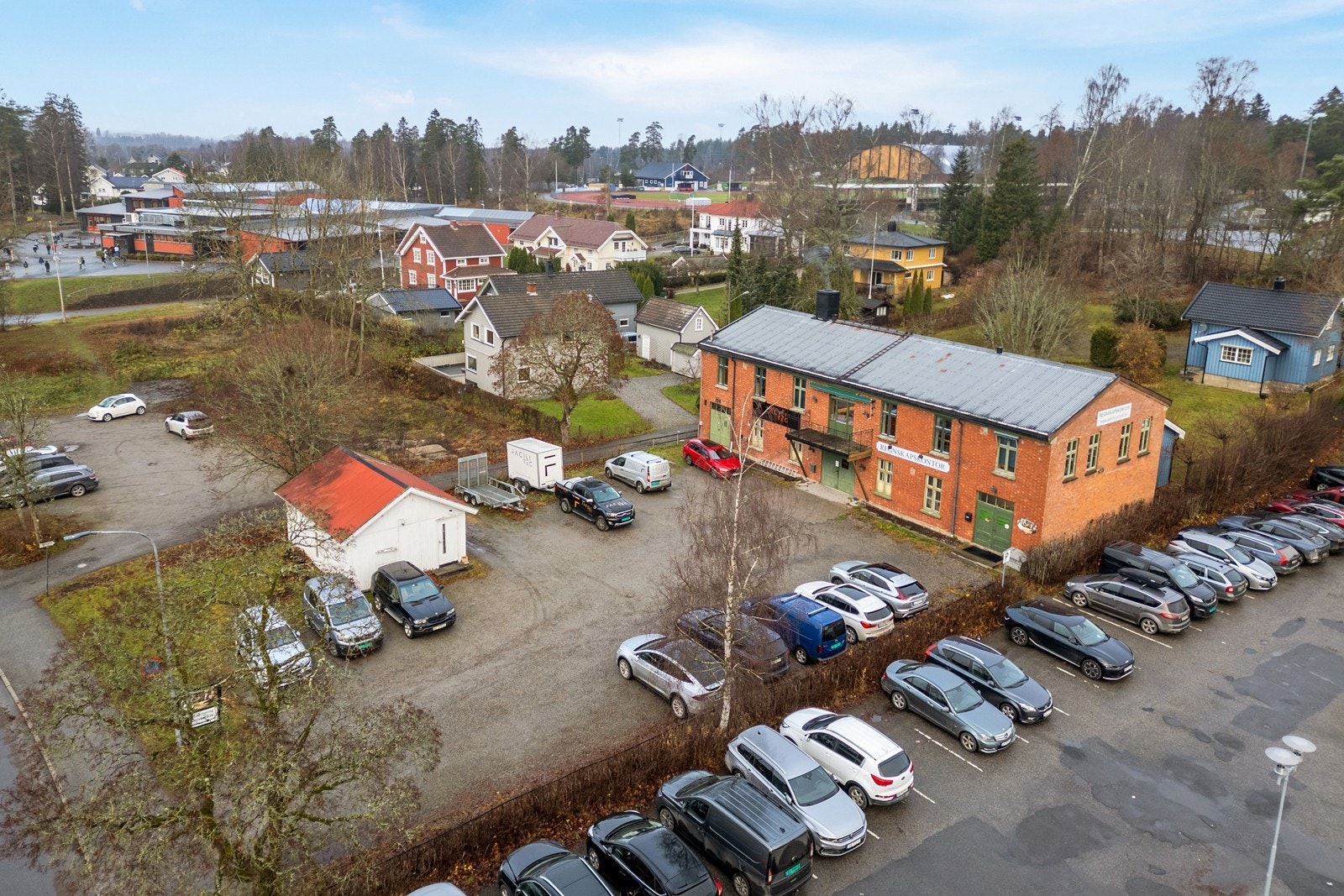 Skolegata 16 ,midt i hjerte av Askim sentrum, er nå til salgs Galleribilde