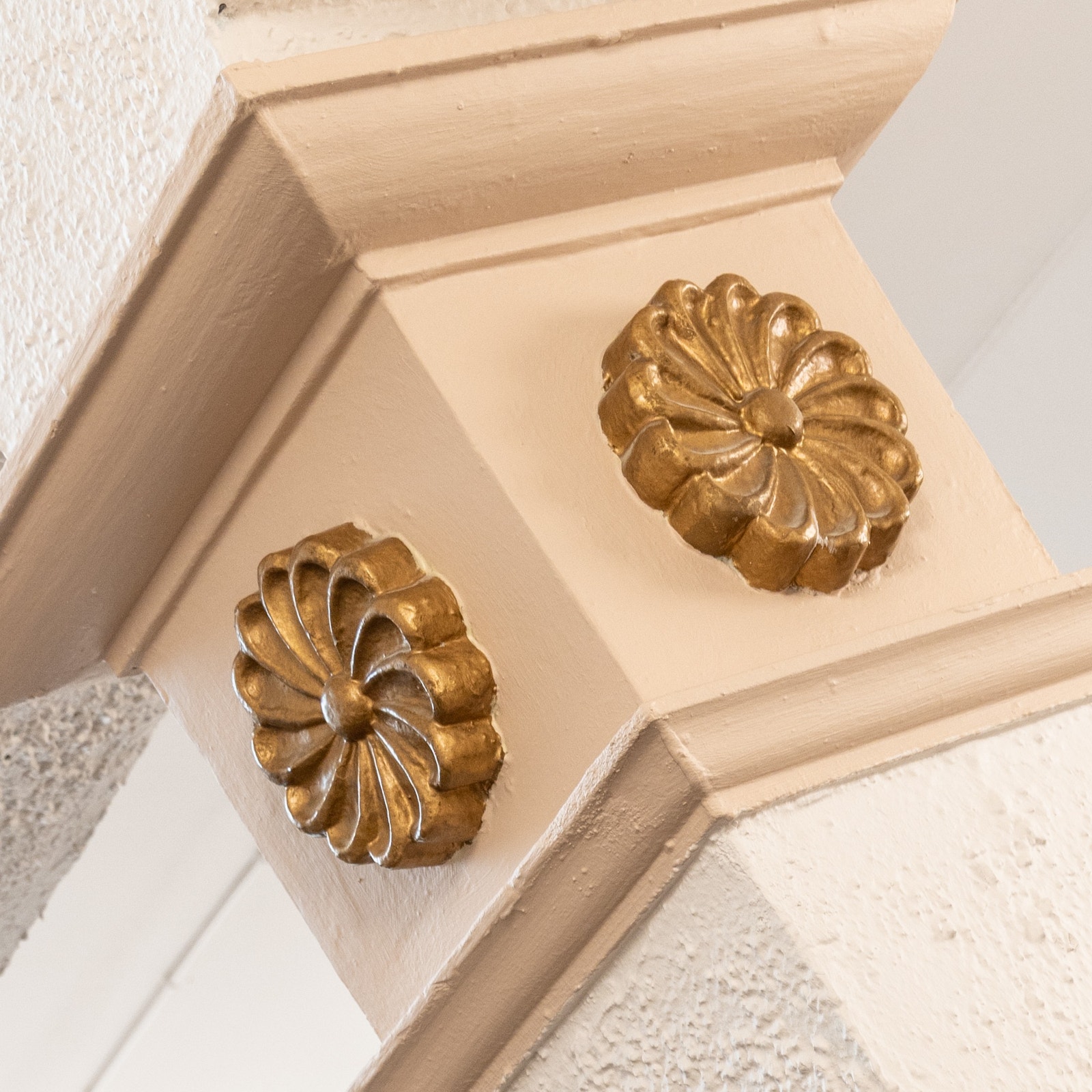 Starvhusgaten 2b, ornamenter trapp Galleribilde