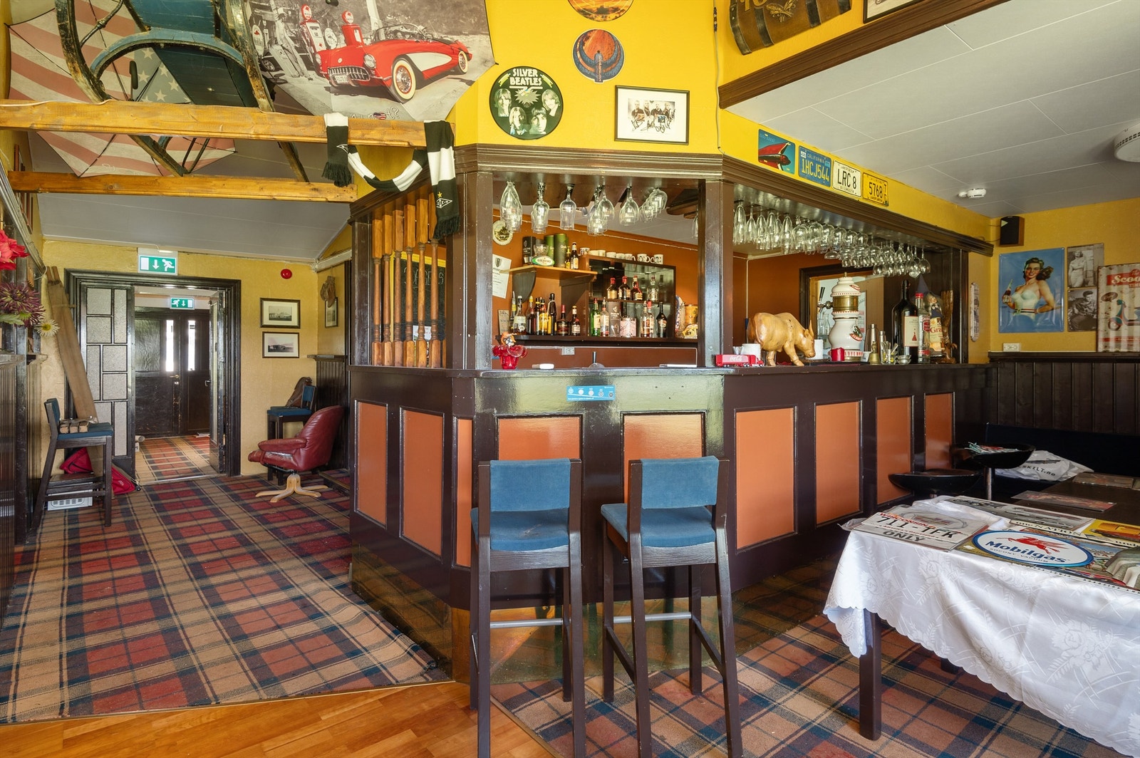 Pub i det brune bygget tilknyttet hovedbygningen mot nord. Galleribilde