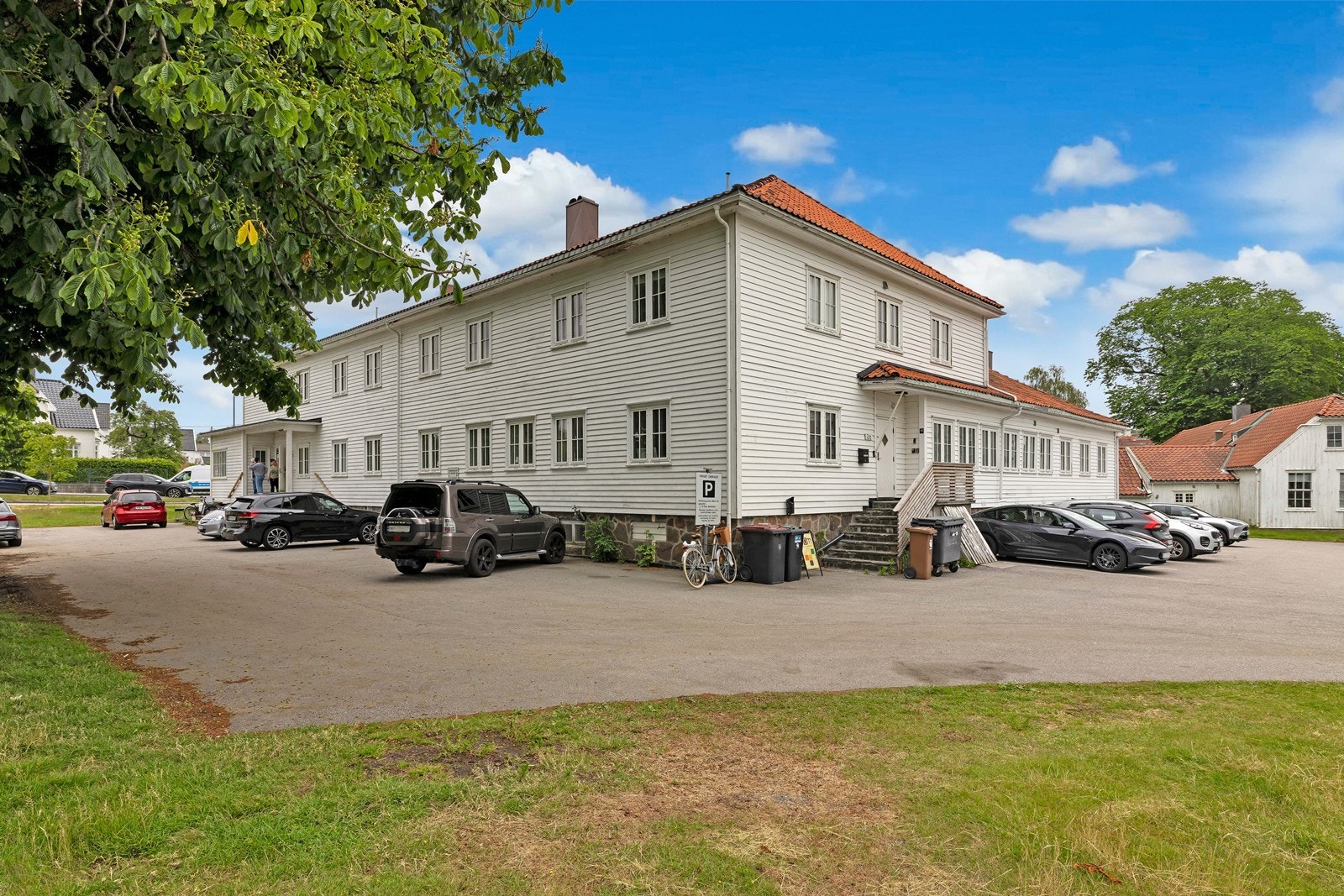 Det er mulighet for å leie parkeringsplasser av Kristiansand kommune. Galleribilde