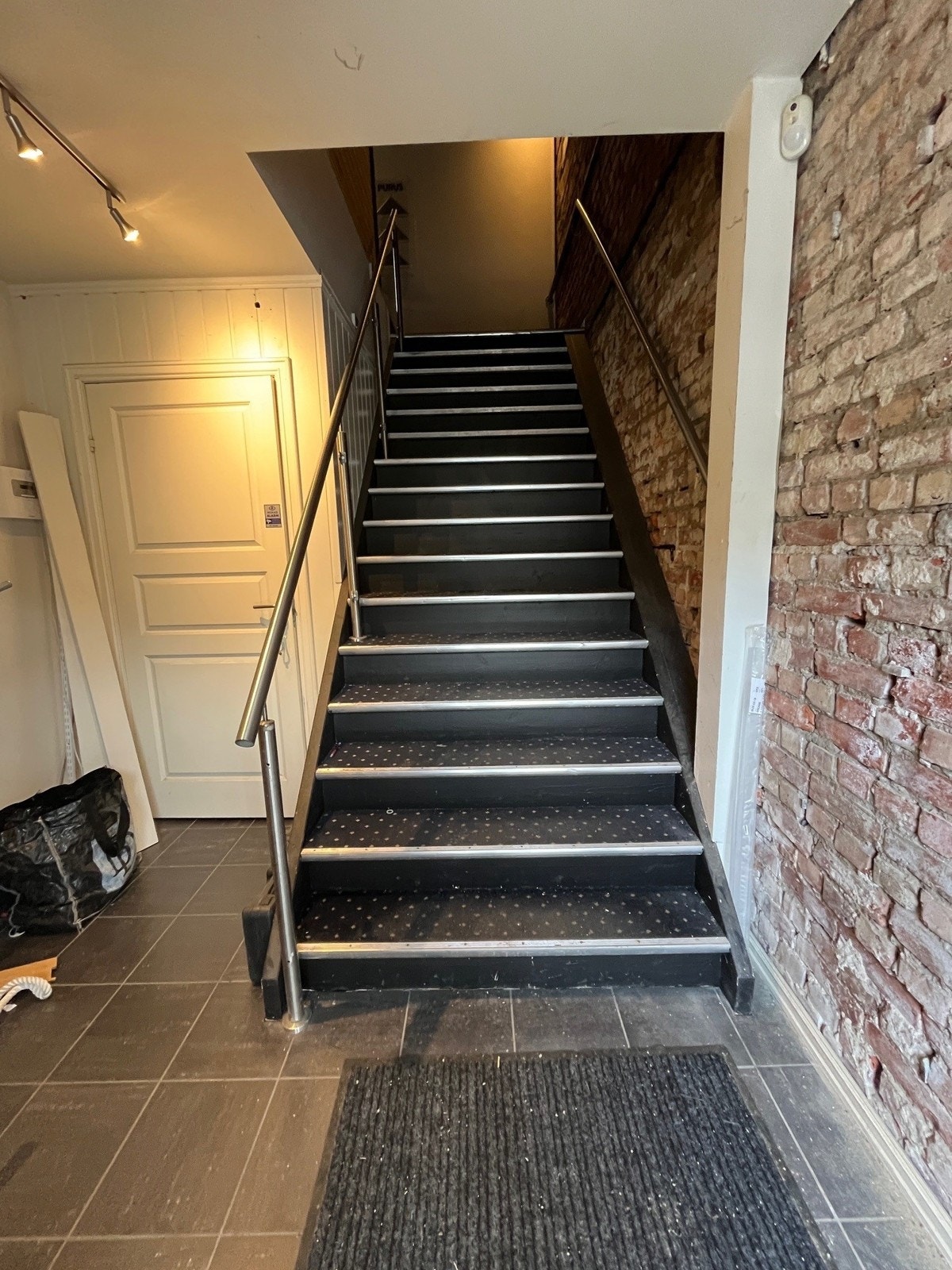 Trapp opp til lokalene Galleribilde