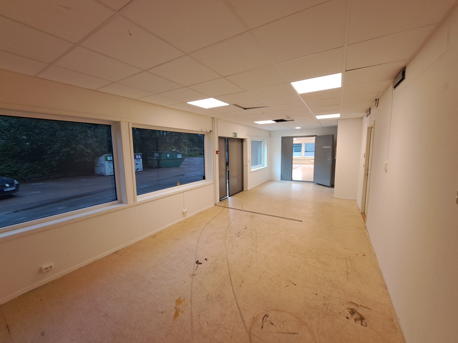 Lager med 2,4 meter takhøyde Galleribilde