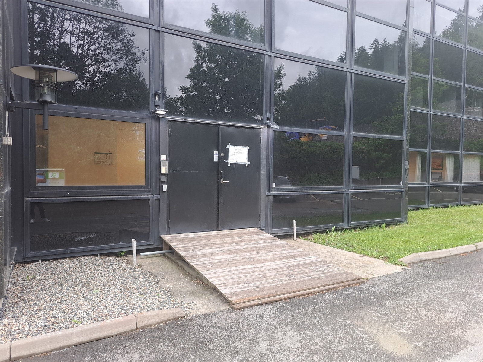 Inngangen fra lager Galleribilde