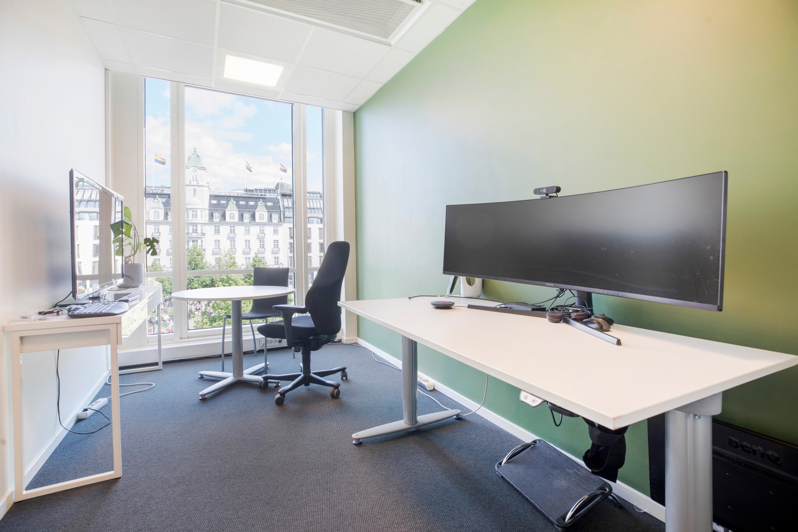 Åpne og lyse lokaler. Galleribilde