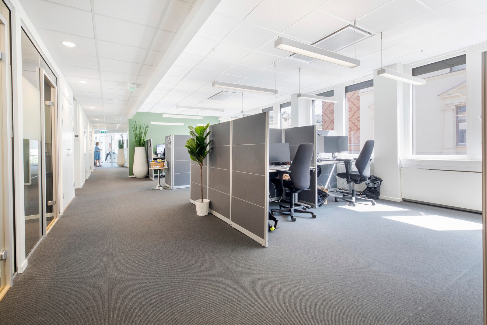 Åpne og lyse lokaler. Galleribilde