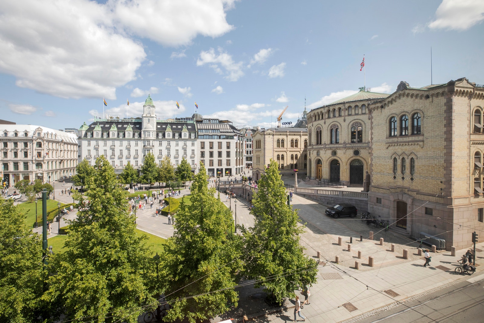 Flott utsikt mot Stortinget. Galleribilde