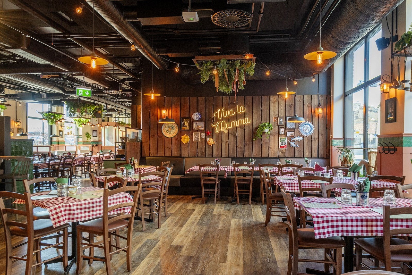 Mamma pizza - italiensk restaurant Galleribilde