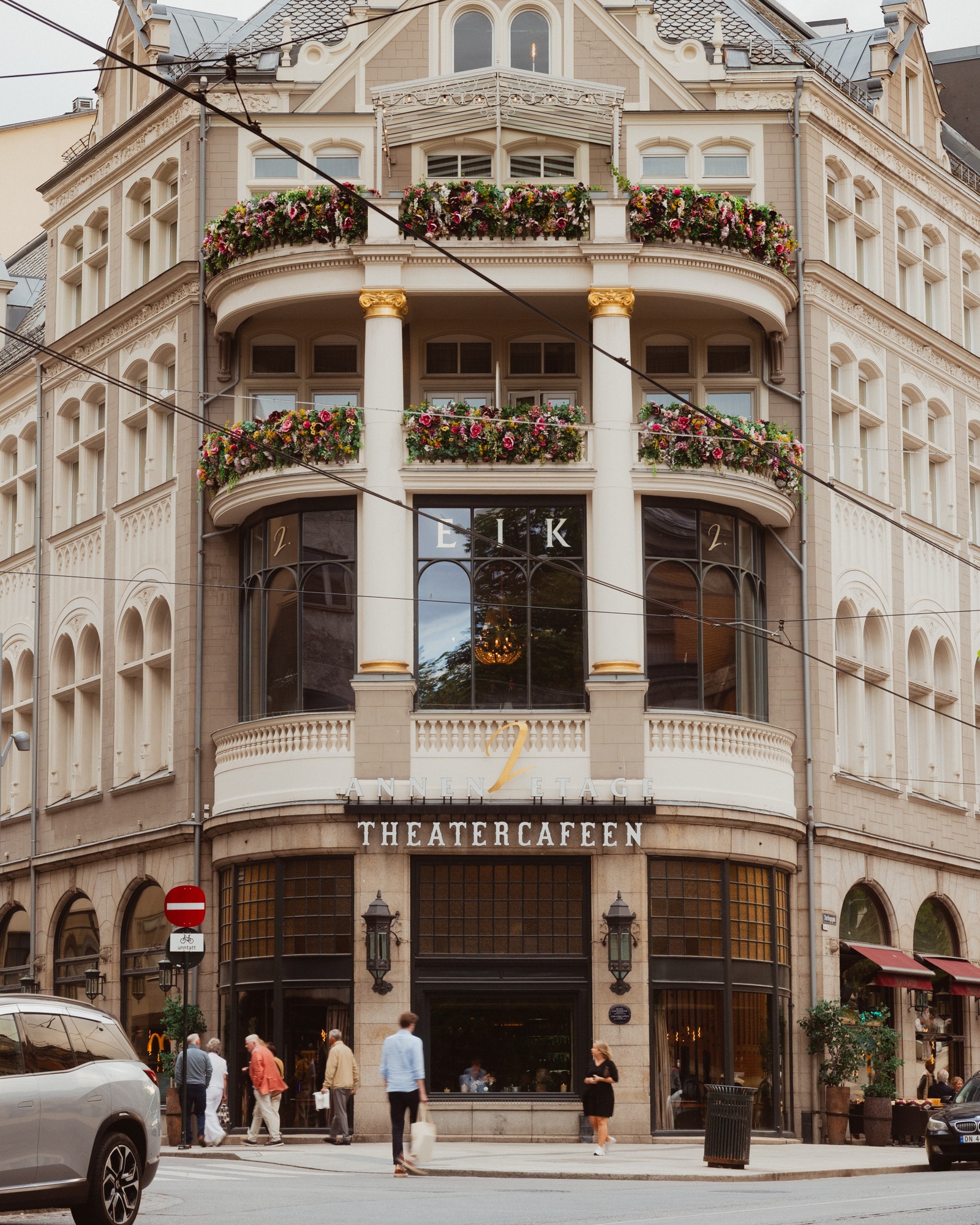 Lunsj eller middag med forbindelser – eller bare en rask tur ut for å finne noe å spise? Det står ikke på gode tilbud. Galleribilde