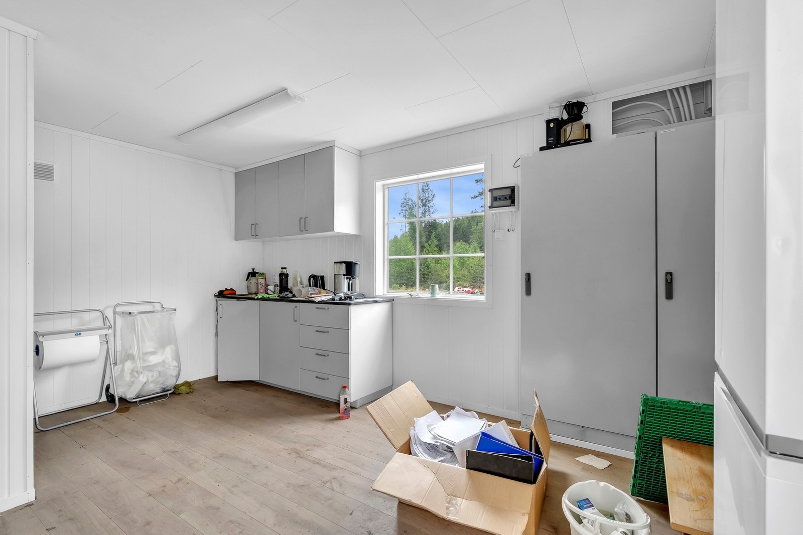 Enkelt kjøkken Galleribilde