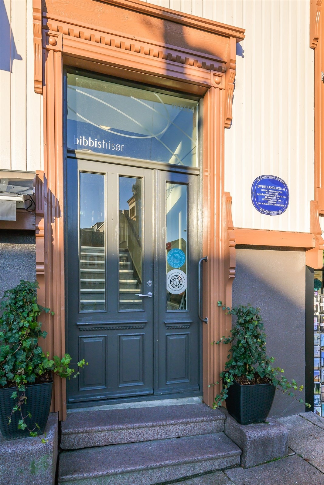 Inngang fra torvet Galleribilde