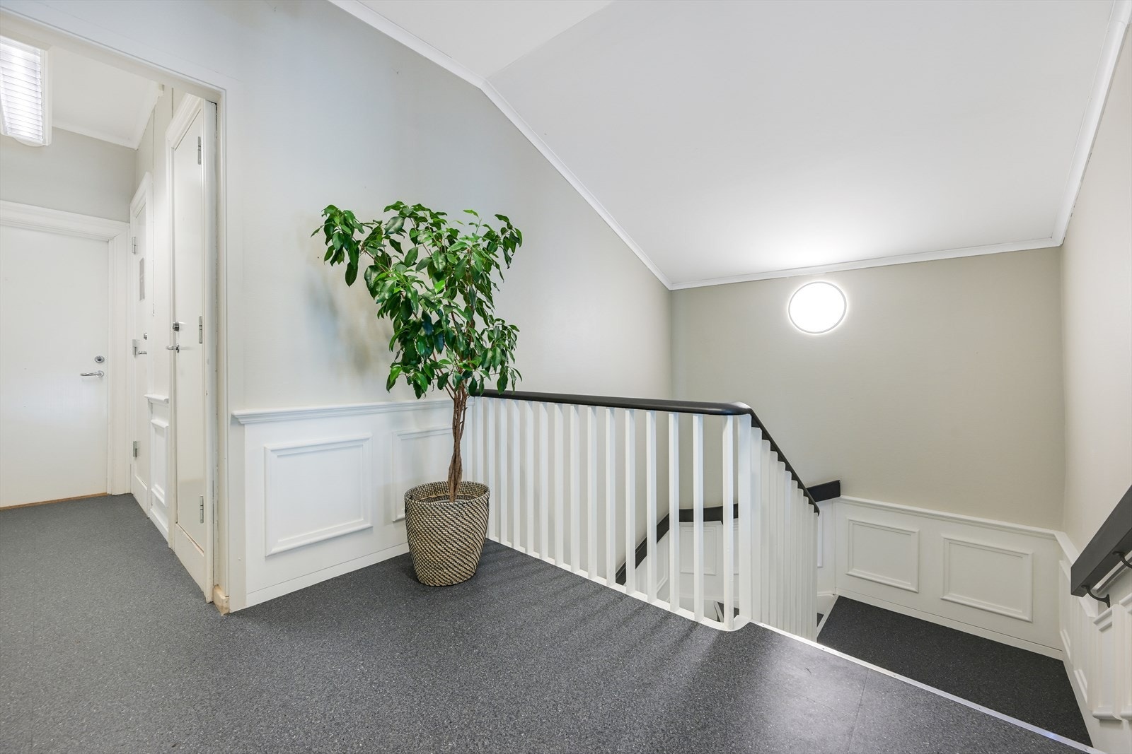 Inngangsparti - lokale 1 Galleribilde
