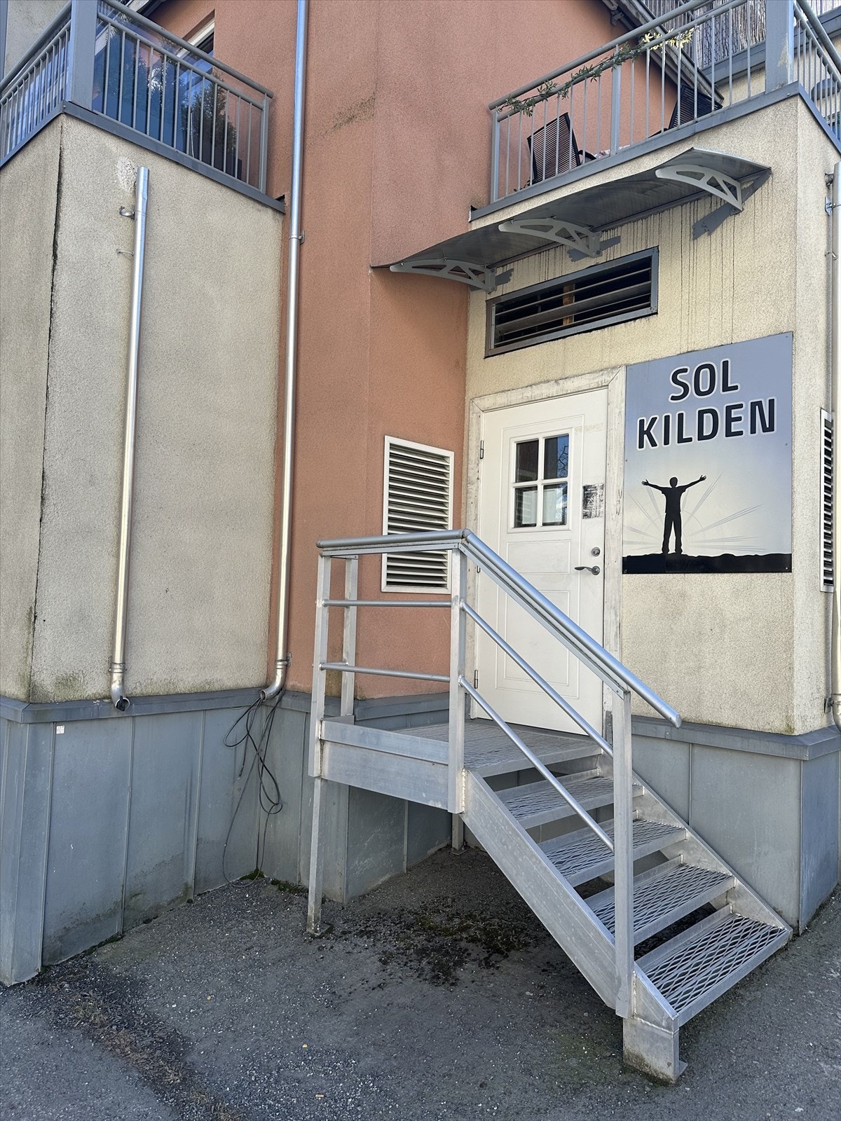 Inngangsparti fra Hunnsvegen 4 til seksjon 2 Galleribilde