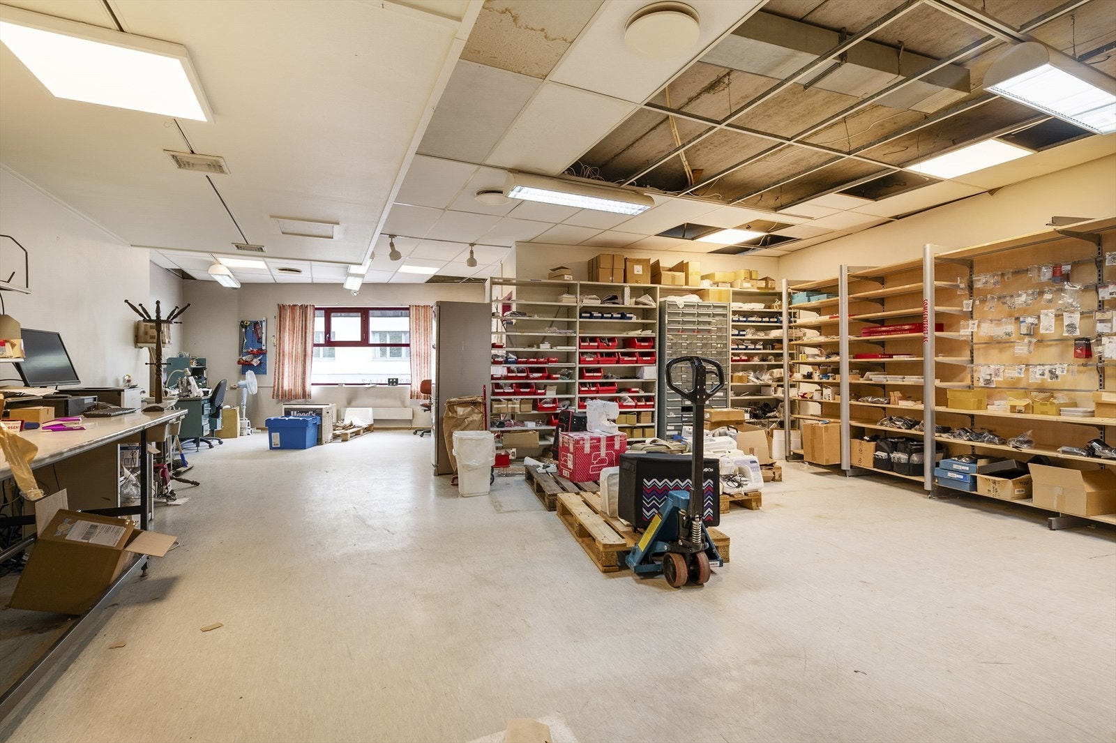 Seksjon 3 - Adkomst fra fellesgang med inngang bakgården fra Hunnsvegen 4 Galleribilde