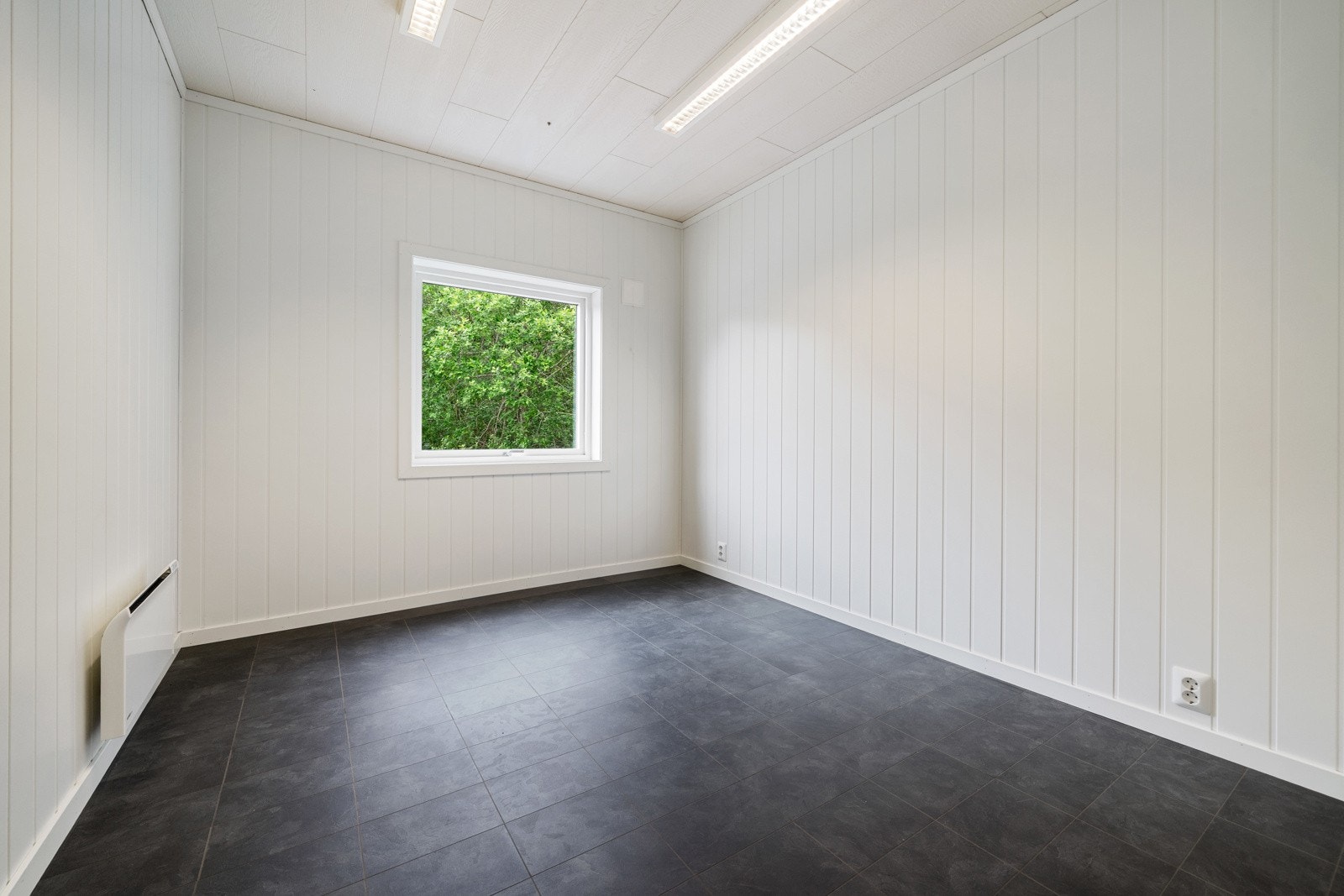 Plass til flere kontorpulter Galleribilde