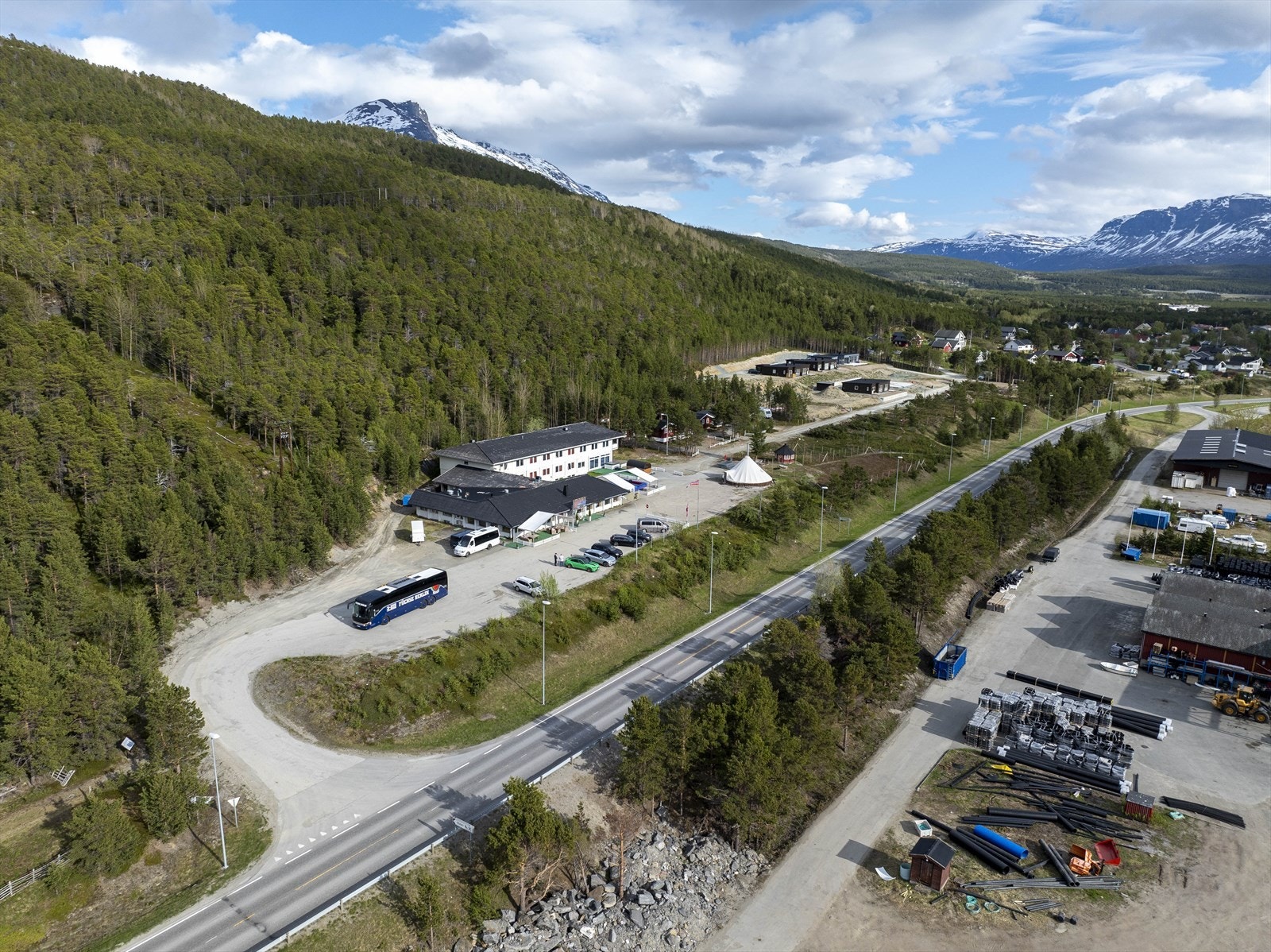 2 hyttetomter følger med på eiendommen Galleribilde