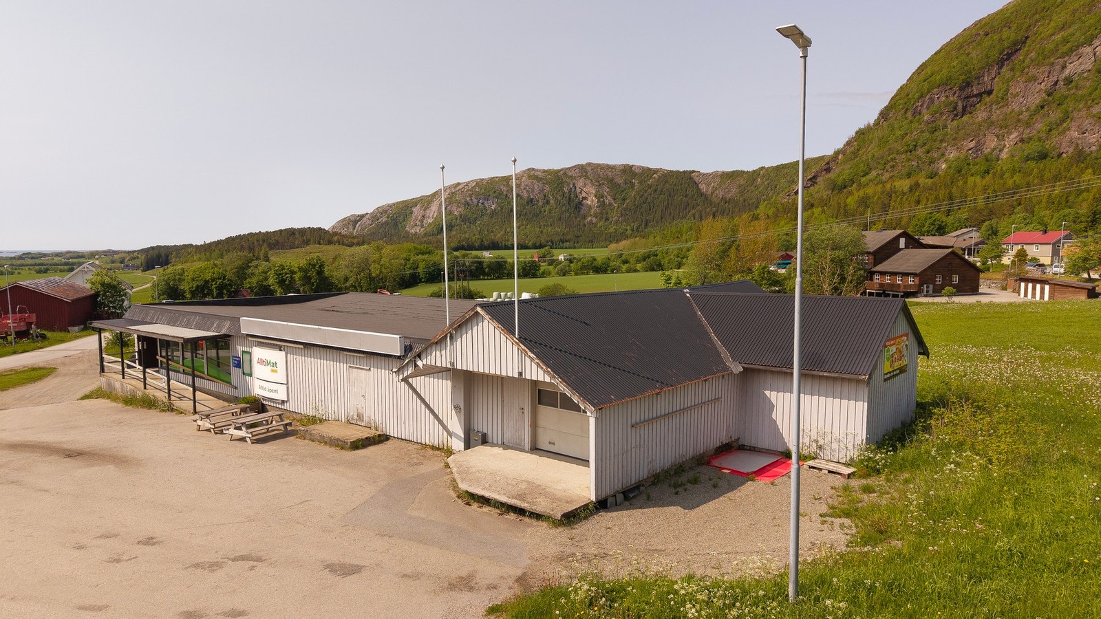 Bygget er inndelt i butikklokale og lager Galleribilde