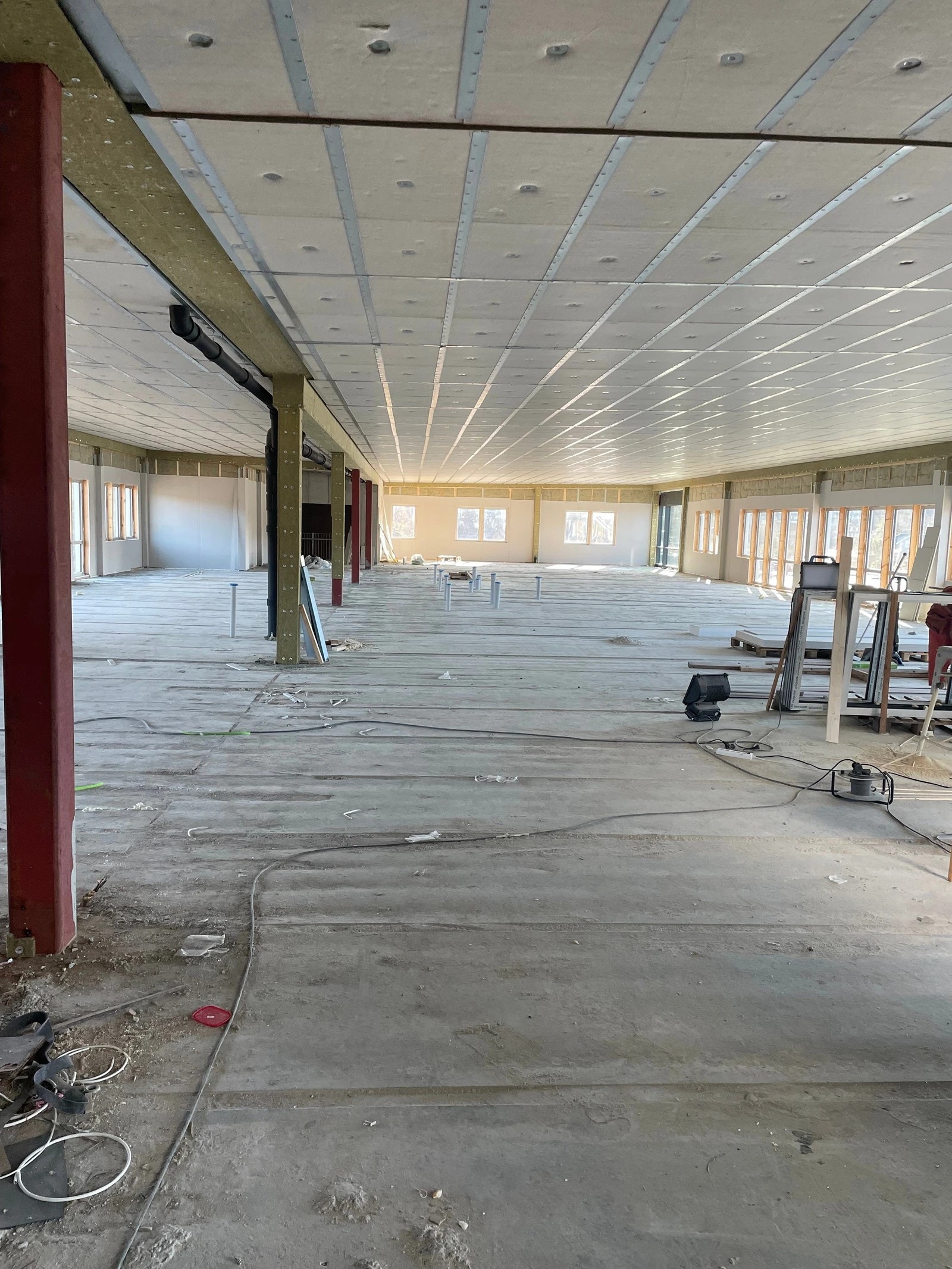 300-1650m2 Galleribilde