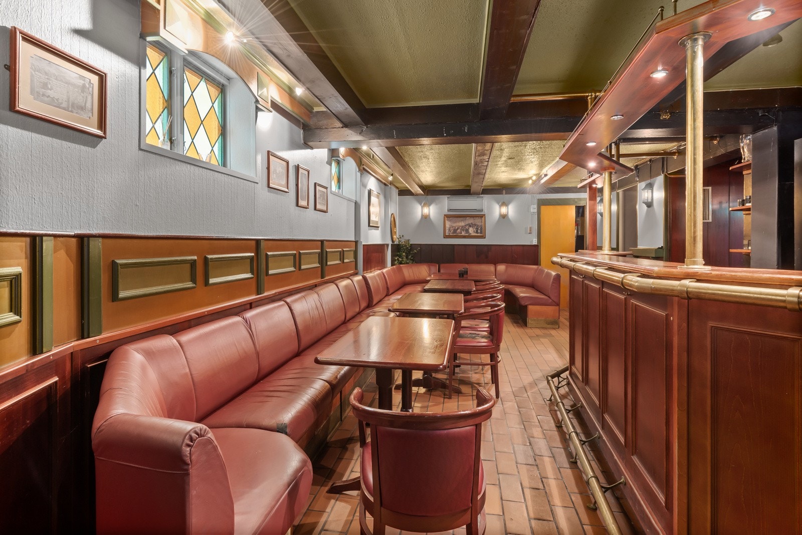 Publokalet i kjelleretasjen. Galleribilde