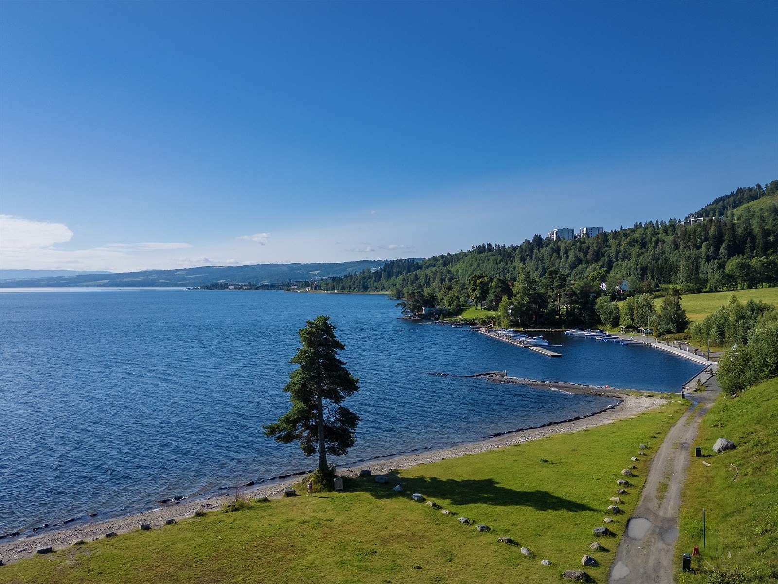Fin og idyllisk beliggenhet. Galleribilde