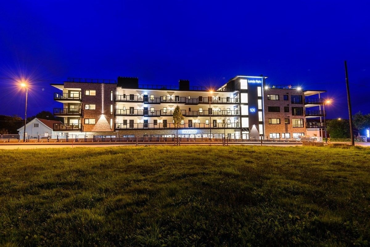 Stor fasade for profilering Galleribilde