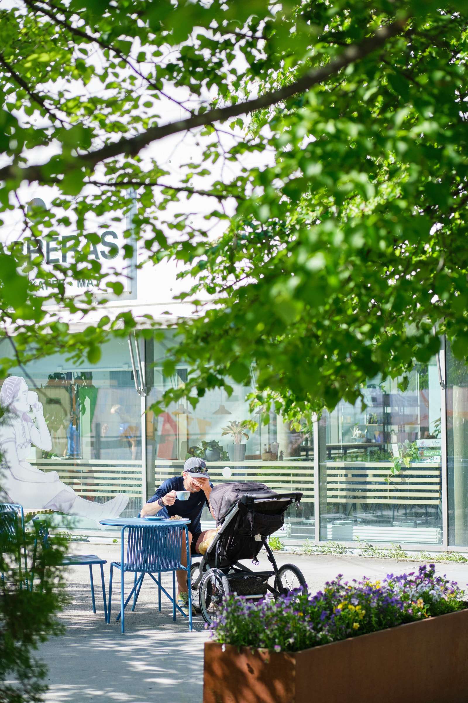 Det er flere uteområder på fremsiden og baksiden av bygget - og flere blir det når nabobygget Teknostallen står ferdig høsten 2025. Galleribilde