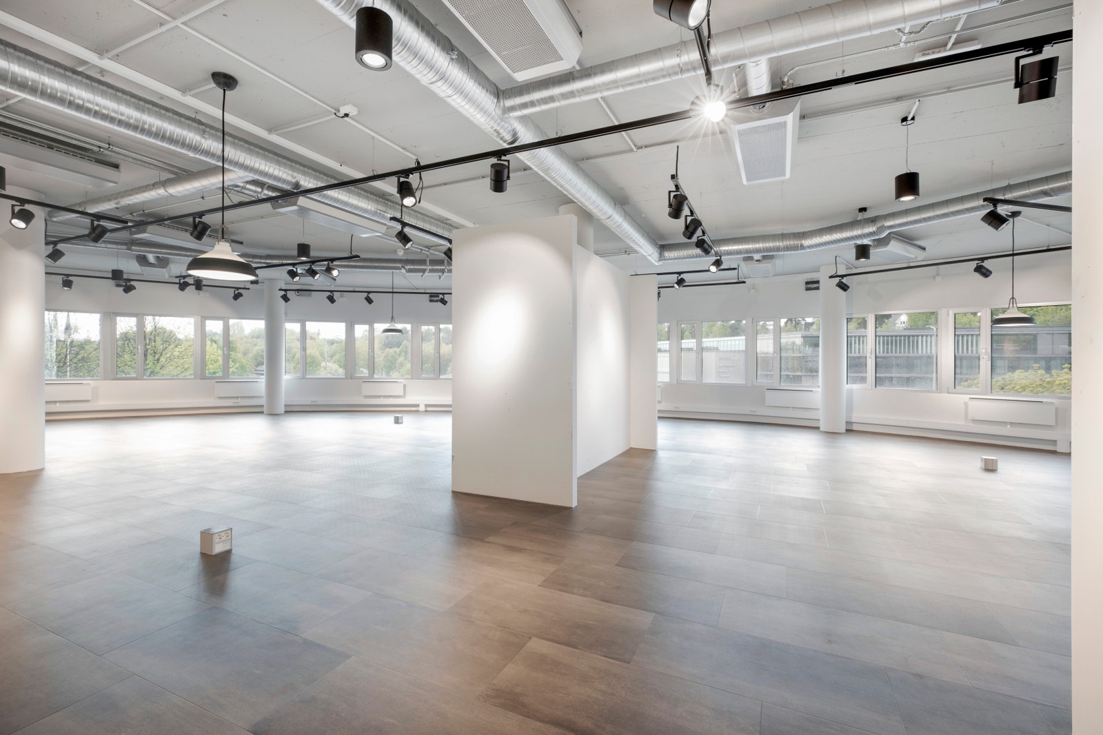 Lokalene "as is" kan tilpasses etter behov Galleribilde