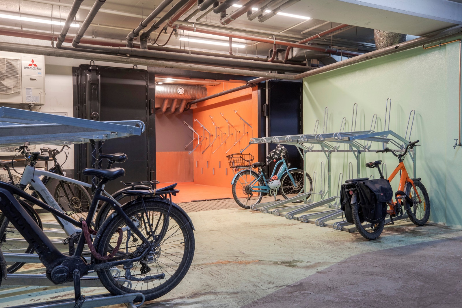 Egen fin innendørs sykkelparkering Galleribilde