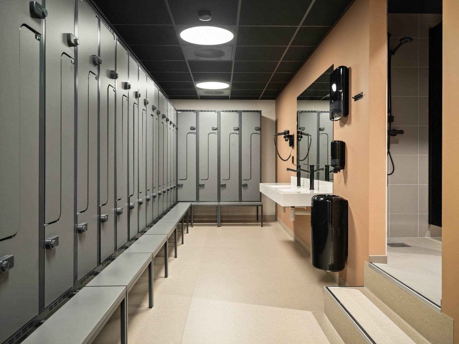 Nye garderober Galleribilde