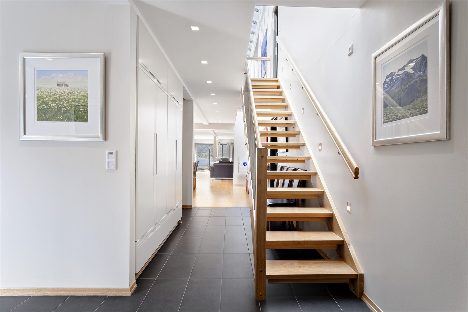 Trapp til 2 etg nordre fløy Galleribilde