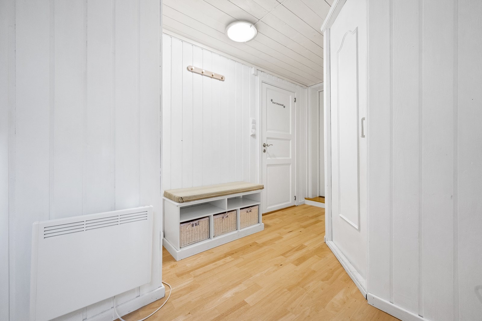 Gangareal i kjeller Galleribilde